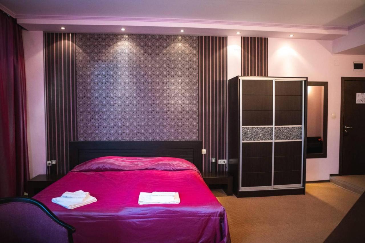 Hotel Ezeroto Стара-Заґора Екстер'єр фото