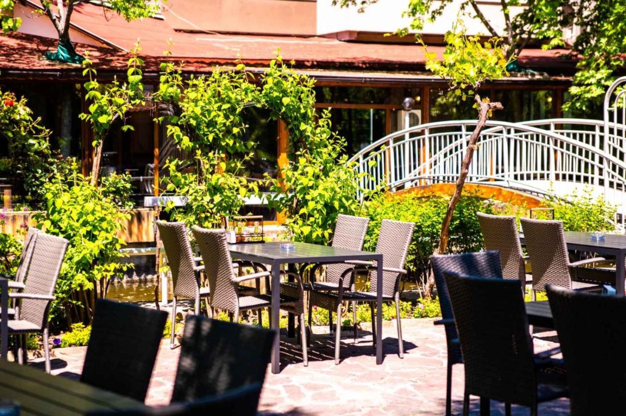 Hotel Ezeroto Стара-Заґора Екстер'єр фото