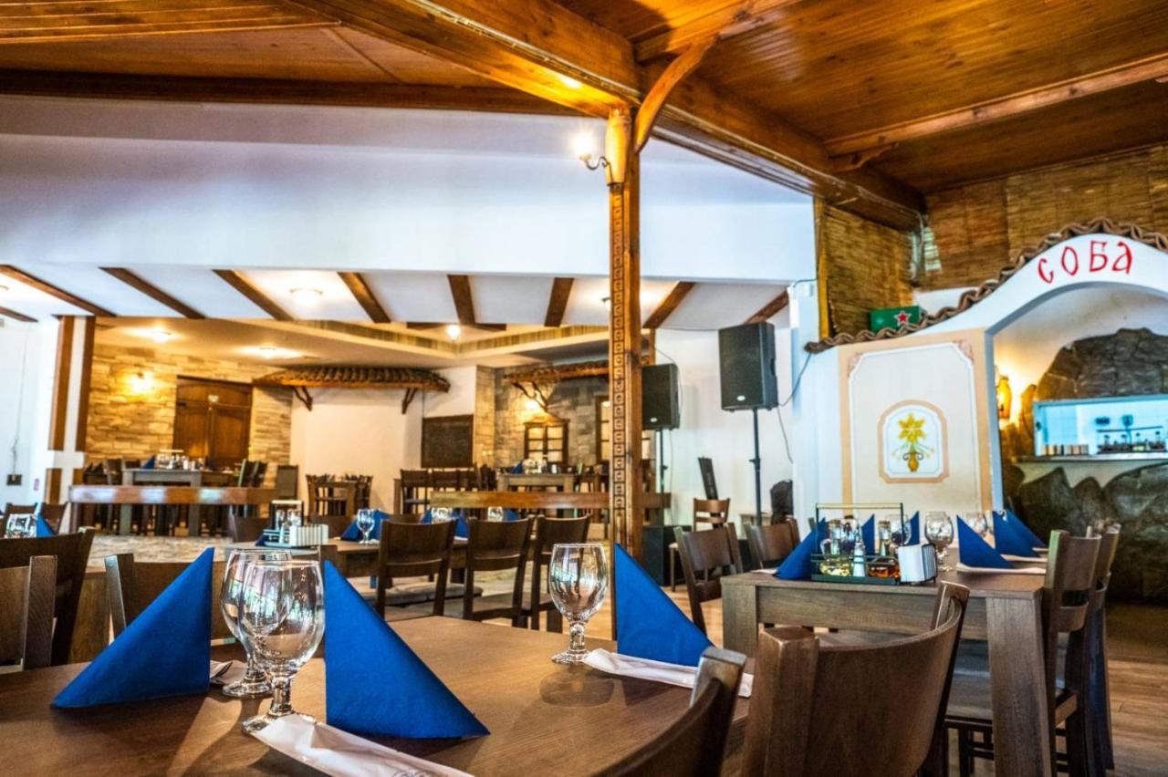 Hotel Ezeroto Стара-Заґора Екстер'єр фото